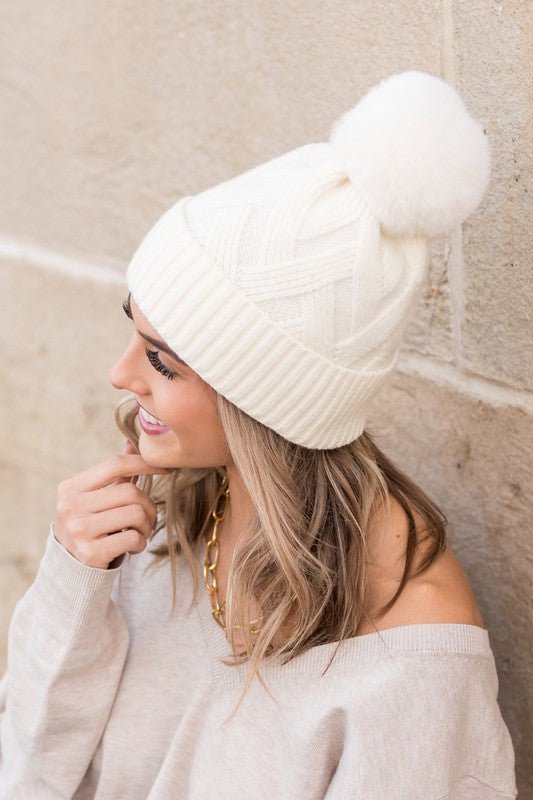 Chunky Knit Fur Pom Beanie - Emmie Gray Boutique